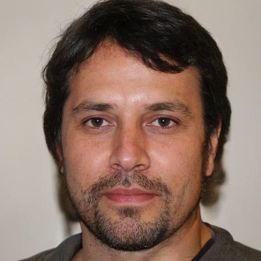 Javier R.